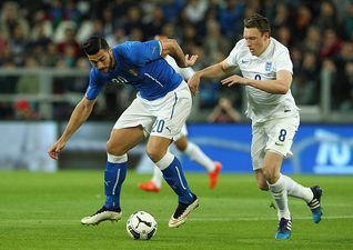 Reaction: Phil Jones feels the heat on Twitter after Italy’s opener