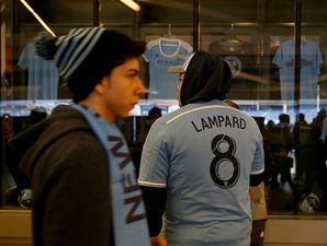 Pic: New York City hand out embarrassing match song sheets