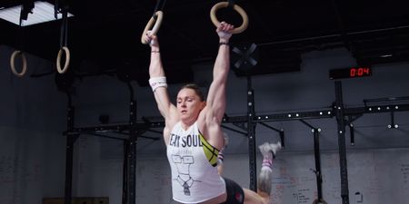 Video: CrossFit champion Sam Briggs smashing 30 muscle-ups in 3 minutes