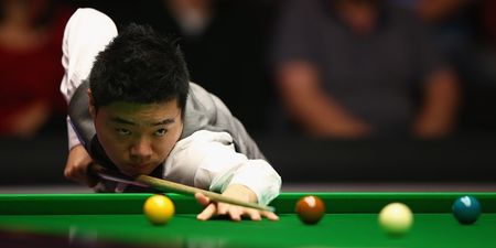 Vine: Ding Junhui forgets he’s on for a 147 break; costs himself a potential £30k