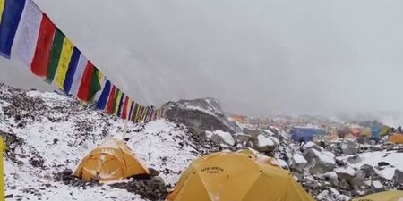 Terrifying moment Nepal earthquake triggers an avalanche on Mount Everest