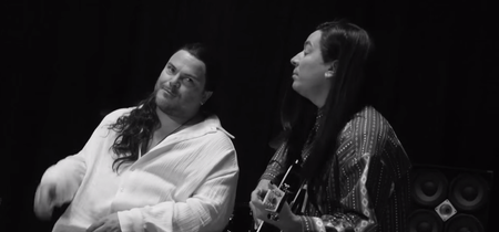 Video: Jimmy Fallon and Jack Black recreate Extreme’s ‘More than Words’ video