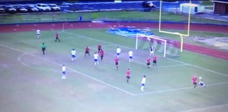 Video: Amazing double bicycle kick scored by American high school team