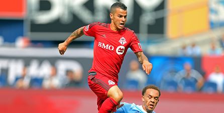 MLS star Giovinco pulls off an outrageous piece of skill (Vine)