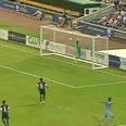 Mexican goalkeeper pulls off stunning cat-like save in the weirdest way possible (Video)