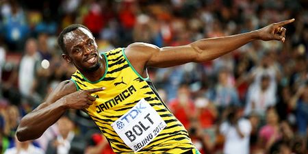 Usain Bolt proves again that he’s the fastest man on earth with 200m gold (Video)