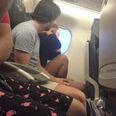 Woman live tweets a guy breaking up with his girlfriend on a US plane…
