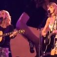 Taylor Swift invites Phoebe Buffay onstage for ‘Smelly Cat’ duet (Video)