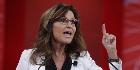 Sarah Palin calls on immigrants to “speak American” (Video)