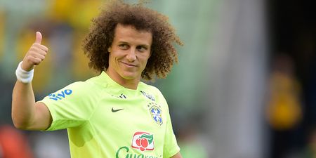 David Luiz can’t stop getting nutmegged (Video)