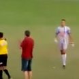 Crazy scenes as a Brazilian referee pulls out a gun during a match (Video)
