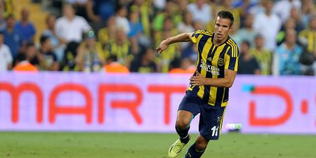 Robin van Persie shows his class with stunning free-kick for Fenerbahce (Video)