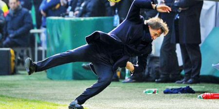 Roberto Mancini goes *rse over t*t trying to kick the ball back (Video)