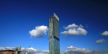 Manchester’s Beetham Tower makes bizarre noise as high winds blast the city (Video)