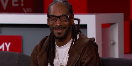 Snoop Dogg is no shirker – he does his own Christmas shopping (Video)