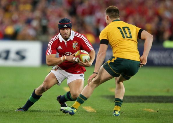 SYDNEY, AUSTRALIA - JULY 06: Leigh Halfpenny of the Lions takes on James O'Connor during the International Test match between the Australian Wallabies and British & Irish Lions at ANZ Stadium on July 6, 2013 in Sydney, Australia. (Photo by David Rogers/Getty Images)