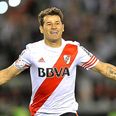VIDEO: River Plate striker somehow manages to score an overhead kick on the half-volley