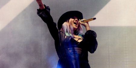 Kesha surprised fans with a powerful performance at Coachella