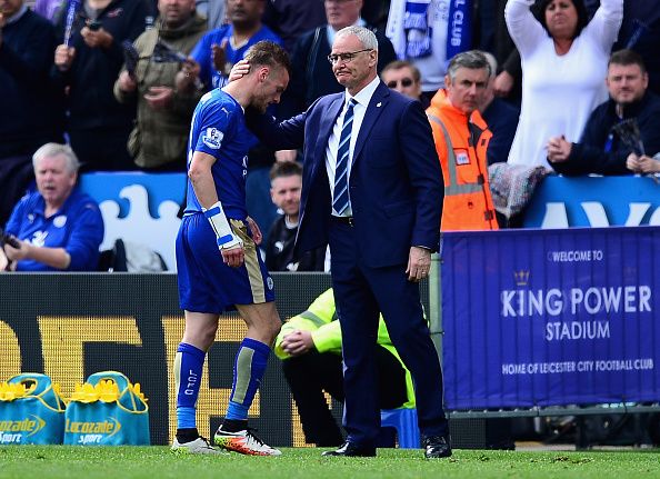 LEICESTER, ENGLAND - APRIL 17: Jamie Vardy of Leicester City walks off after being sent off by referee Jonathan Moss during the Barclays Premier League match between Leicester City and West Ham United at The King Power Stadium on April 17, 2016 in Leicester, England. (Photo by Dan Mullan/Getty Images)