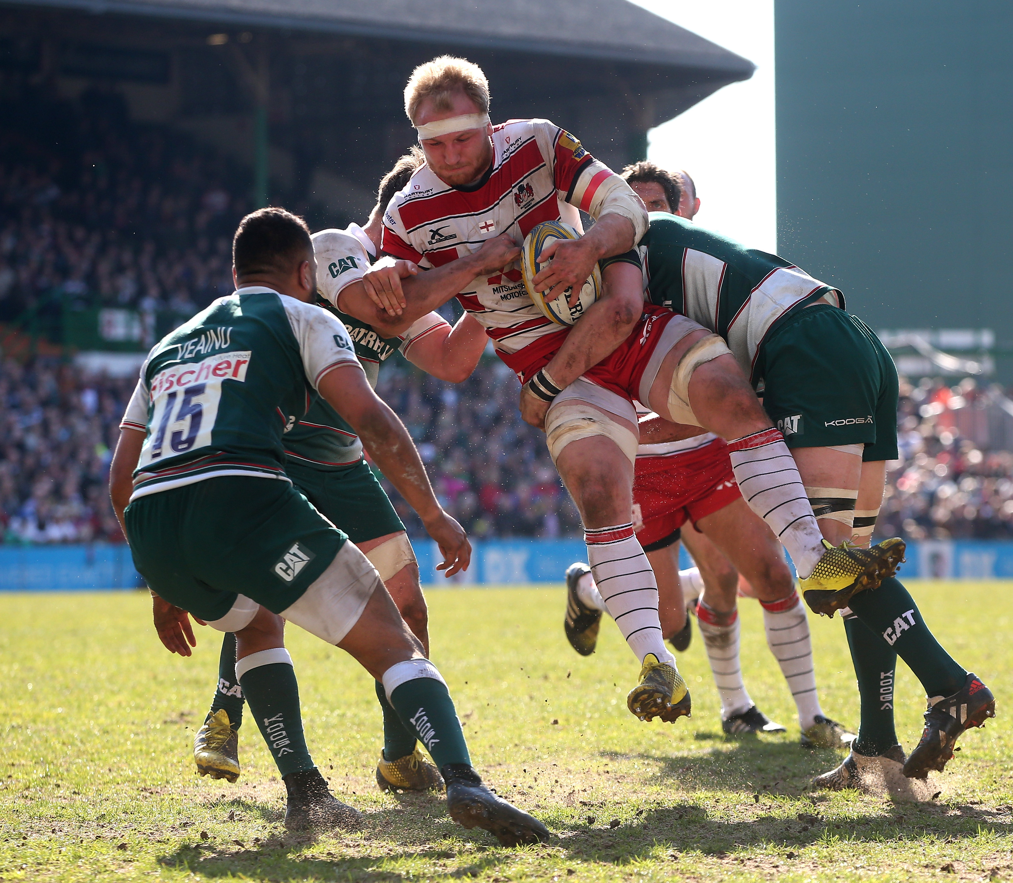 LEICESTER, ENGLAND - APRIL 02: Matt Kvesic of Gloucester is tackled during the Aviva Premiership match between Leicester Tigers and Gloucester at Welford Road on April 2, 2016 in Leicester, England. (Photo by David Rogers/Getty Images)
