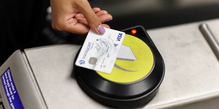 Here’s why you should never hand your card over when paying contactless