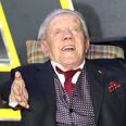Mark Hamill pays the perfect tribute to Kenny Baker, famous for playing R2-D2, who died today