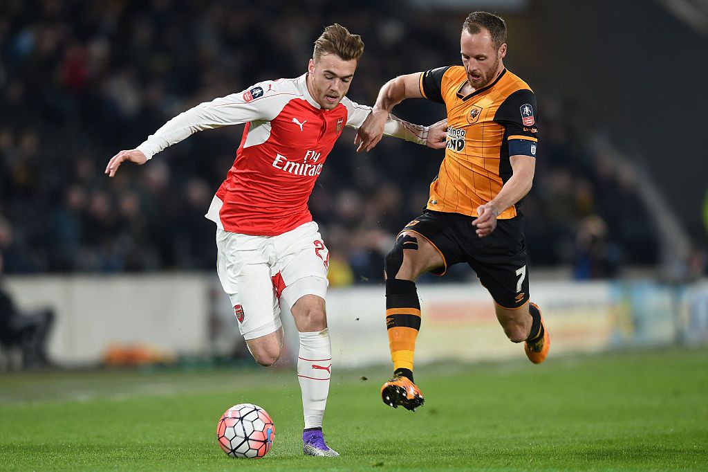 HULL, ENGLAND - MARCH 08: Calum Chambers of Arsenal is challenged by David Meyler of Hull City during the Emirates FA Cup Fifth Round Replay match between Hull City and Arsenal at KC Stadium on March 8, 2016 in Hull, England. (Photo by Michael Regan/Getty Images)
