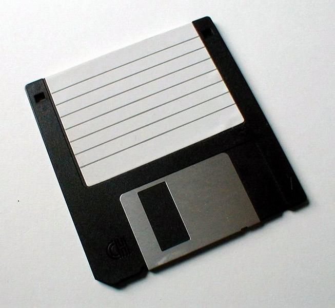 1769-closeup-of-blank-floppy-disc-pv