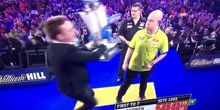 ‘Oche invader’ storms world darts final, takes trophy, gets showered with boos and manhandled