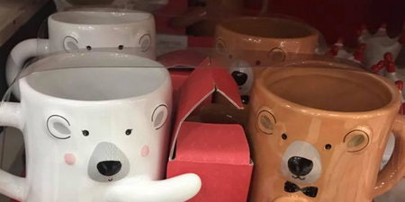 Sainsbury’s have kind of c*cked up the design of their “hugging bear” Valentine’s mugs