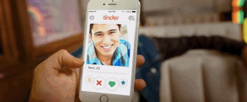Study shows you should let a stranger pick your Tinder picture for you