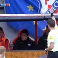 Utrecht player receives marching orders for comedic jerk move from the bench