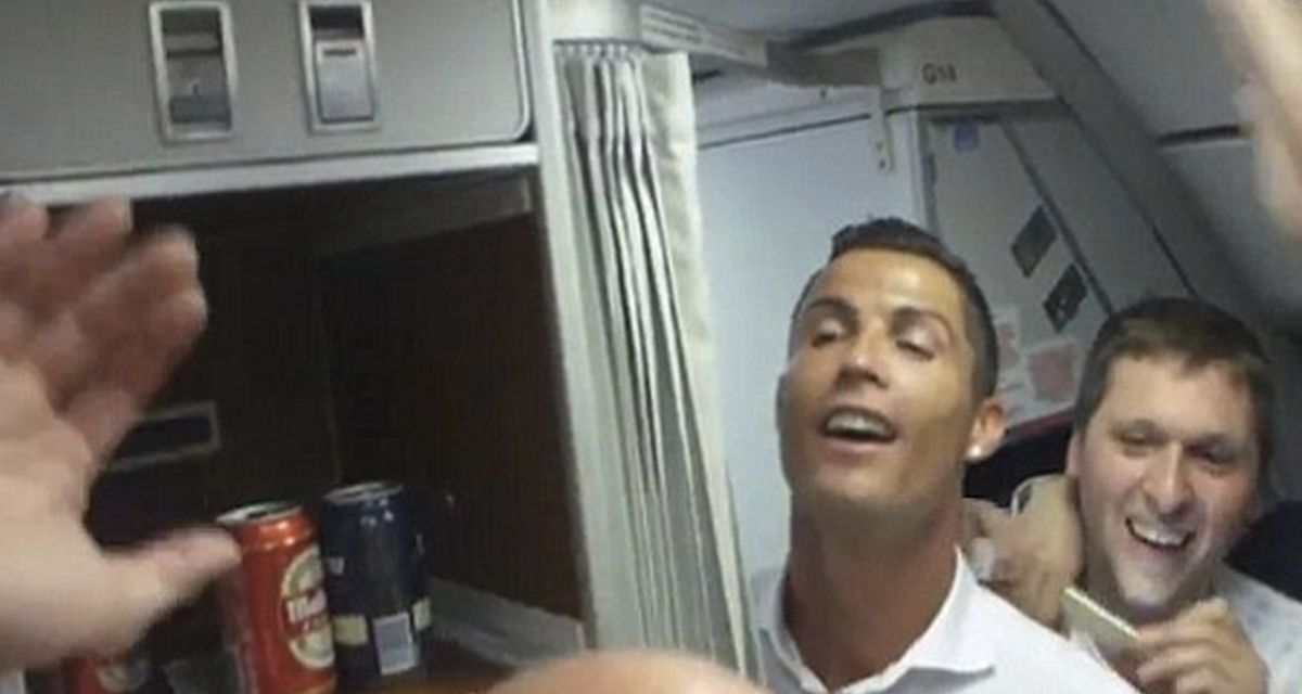 Cristiano Ronaldo celebrates with the lucky flight crew after winning the Champions League final in 2016 (Credit: Real Madrid/Twitter)