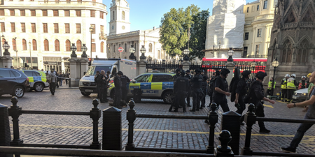 Man claiming to have a bomb arrested at Charing Cross station