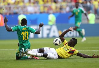 Davinson Sanchez pulls off the tackle of the World Cup to deny Sadio Mane