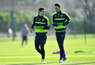 Hector Bellerin defends Mesut Ozil’s decision to quit Germany team over racism