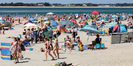 British holidaymakers warned “stay indoors” as temperatures in Europe soar to near 50 degrees