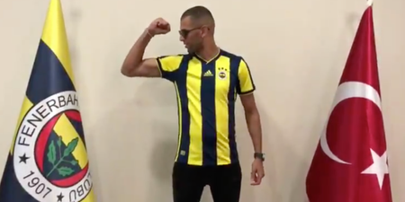 Fenerbahce introduce Islam Slimani with bizarre announcement video