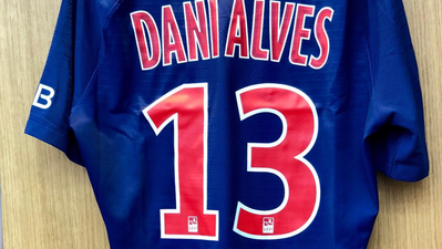 Dani Alves explains the reason for his change in shirt number