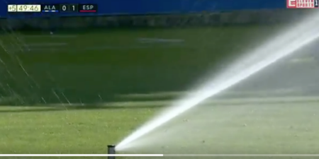 La Liga match disrupted by sprinklers coming on during play