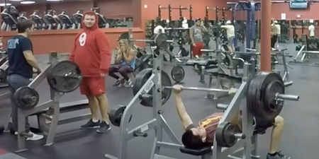 Ten stone lifter bench presses 165 kilos, other gym users lose it