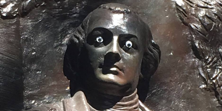Mystery person puts googly eyes on monument and the police get involved because 2018