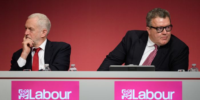 BRIGHTON, ENGLAND - SEPTEMBER 24: Labour Party leader Jeremy Corbyn (L) sits with Deputy Leader Tom Watson in the main hall on the first day of the Labour Party conference on September 24, 2017 in Brighton, England. The annual Labour Party conference runs from 24-27 September. (Photo by Leon Neal/Getty Images)