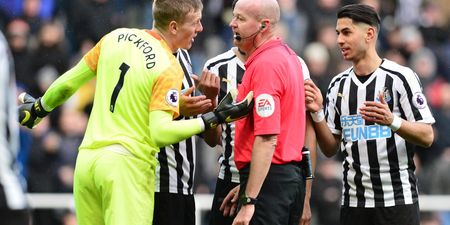Jordan Pickford somehow evades sending off after rugby tackling Salomon Rondon to ground
