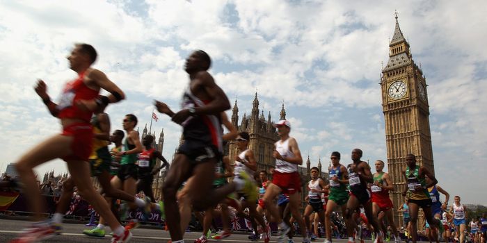 London marathon runners pass Big Ben