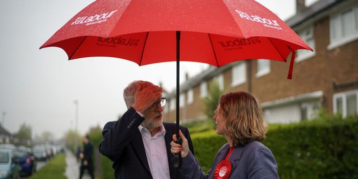 British Labour Party leader Jeremy Corbyn and local election Labour candidate Mandy Clare take part in local election campaigning with activists in Cheshire on April 16, 2019 in Winsford, England. During local election campaigning Jeremy Corbyn earlier called for investment in local policing as he discussed rising crime in the local area with residents. (Photo by Christopher Furlong/Getty Images)
