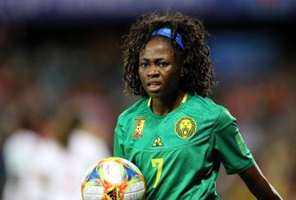 Cameroon’s Onguene throws away water given to her by Dutch sub