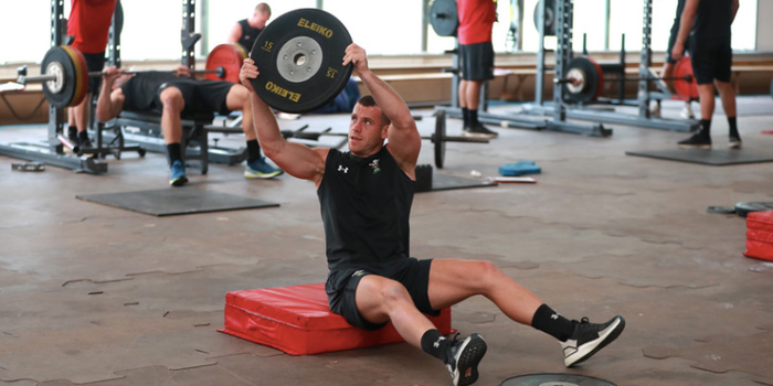 Gareth Davies Rugby Shoulders Exercise