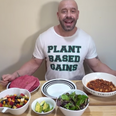 Vegan bodybuilder outlines everything he eats in a day to build muscle