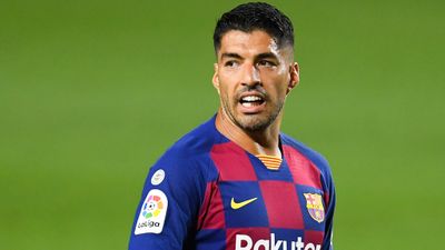 Luis Suárez furious after Barcelona reportedly backtrack on Atlético Madrid move